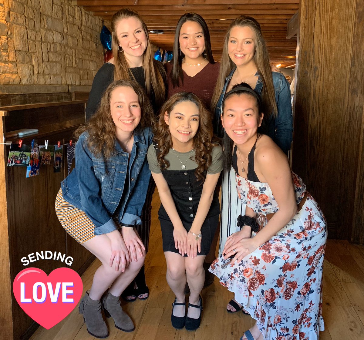 DCDTpoms's tweet photo. Thinking of our wonderful seniors during this hard time! Keep smiling, we will get through this... dcdt strong💙❤️ #Classof2020 #SeniorsStrong https://t.co/RDcvZoZR7d