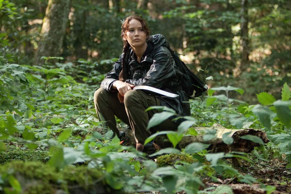 Intermission is the perfect time for some Katniss appreciation! Enjoy these never-before seen BTS images of Jennifer Lawrence on the set of #HungerGames. #LionsgateLIVE