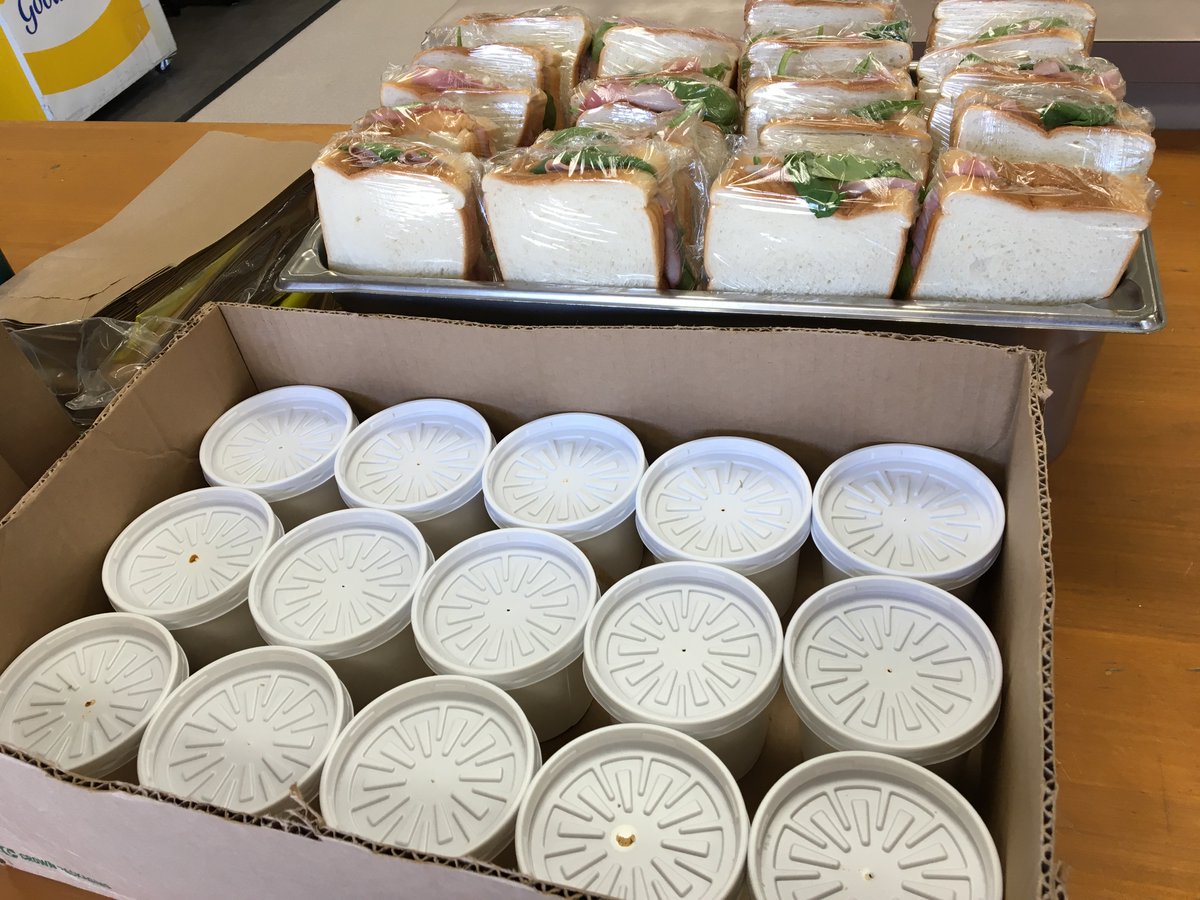 Our amazing cafeteria team is providing daily hot meals to support students and families. #SESSProud #SD53 @SSimilkameen #SparksToGoCafe