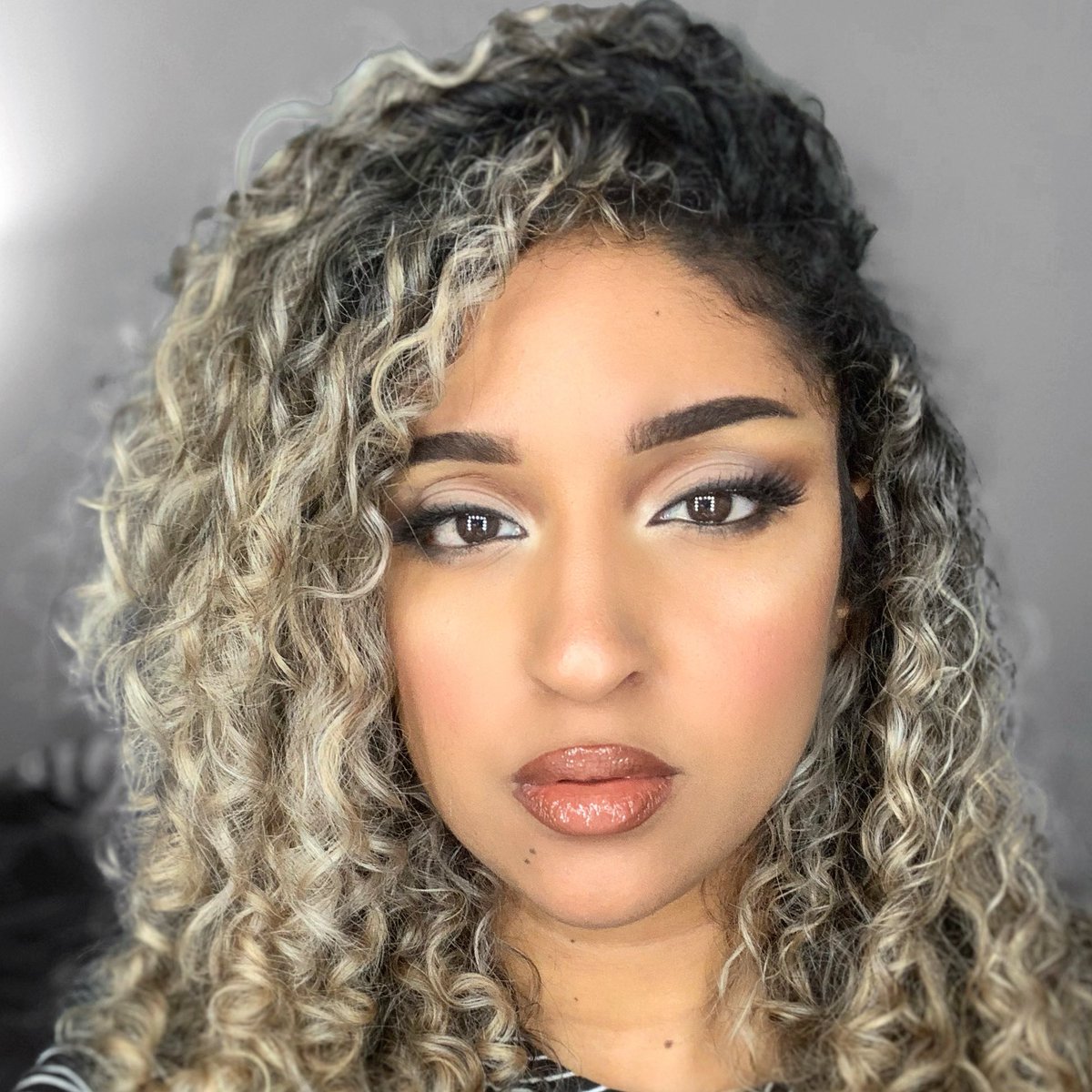 michymakesup's tweet image. #foxeyes #reinaswfh @AlamarCosmetics