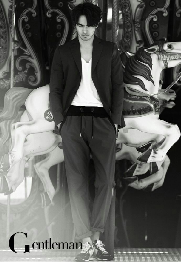 HyunbinMony's tweet photo. ุชุนุฌ ุฃูุฑุฏุชู ุจุญุจ ุนุธูู
๐๐๐๐
#lee_jin_wook_my_sweet_oppa
#lee_jin_wook_my_handsome_oppa
#voiceost #voice3 #voice2 #Voice1 #leejinwook #leejinwookfans #kosuki https://t.co/LKHYOWCsbb