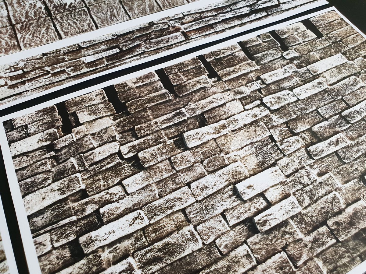 CustomTerrain's tweet image. My print-and-play castle design is finally coming to fruition! Assembly currently underway. High resolution colour images photographed from handmade/handpainted terrain #tabletopgames #ttrpg #warmongers #28mm #warhammer #wargaming #DungeonsAndDragons #dnd5e #pathfinder #tabletop