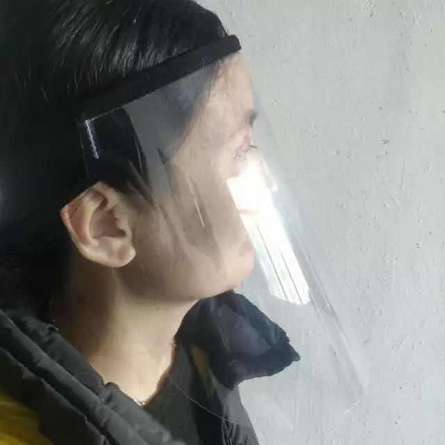 Seller9991's tweet photo. Safety Clear Face Shield Eyes Full Face Cover Anti Fog Spray Helmet Anti Dust Plastic Protective Mask Hat Random Color 1PC 
https://t.co/m0dt8ziazk

#maskhat, #facehelmet,#helmetmask https://t.co/zcrYZrV7eF