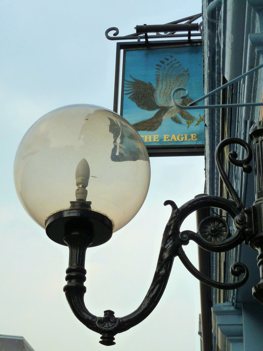 Gaslight of the Day, No.17 [Eagle, Shepherdess Walk] (possibly electric originally; this pub built c.1900, after the closure/demolition of the pleasure gardens, which had been taken over by Salvation Army in 1880s)