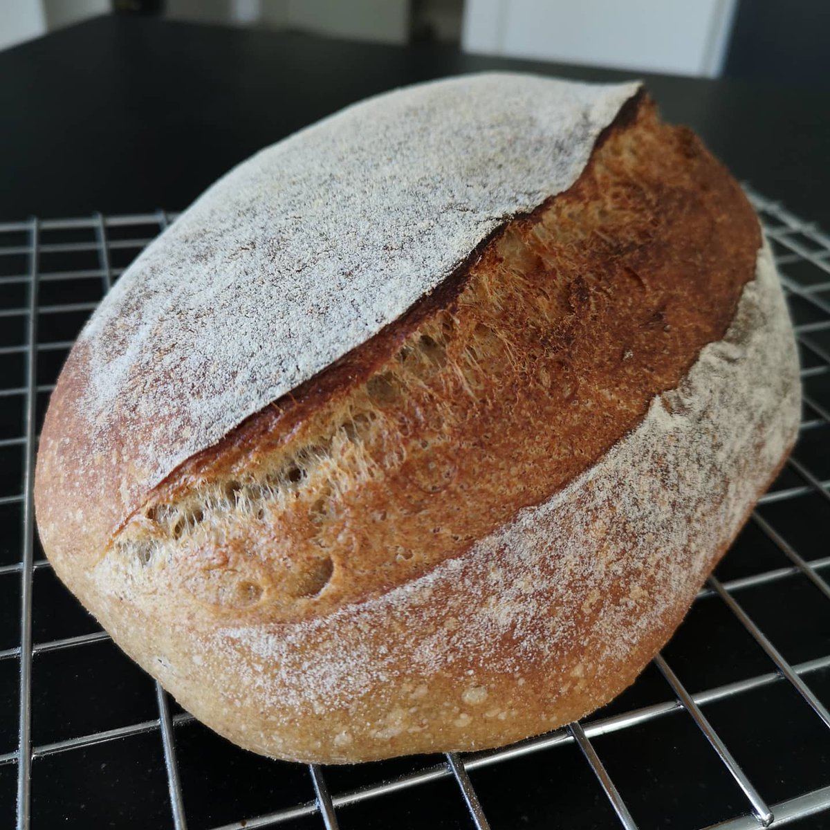 Gastromanddk's tweet photo. Godmorgen!
Hvis du undrer dig over, hvordan man bager sådan en bandit, så kig her:
https://t.co/BikZmiCRgd https://t.co/2lVnLukZHv