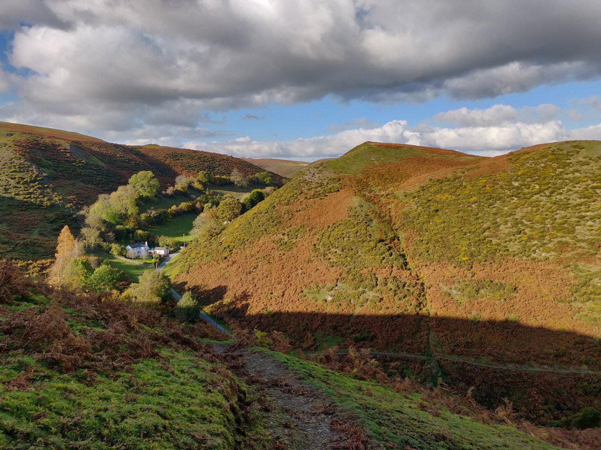 Moody morning in the Cardingmill Valley. #Shropshire @ShropHillsAONB