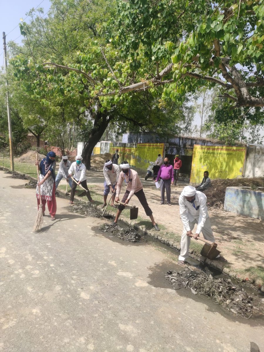 DproHardoi's tweet photo. diss hardoi safai abhiyan all gram panchayat https://t.co/H5ZYvllg54