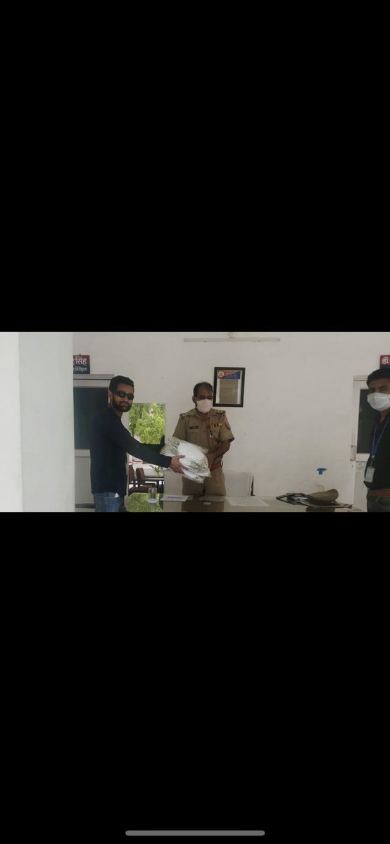 ajayanandIPS's tweet photo. Thankful to Step Ahead foundation for providing masks to district administration of Mathura. Corona warriors indeed.... https://t.co/giVO9iLsIV
