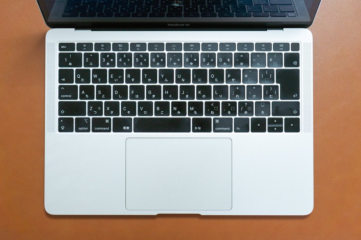 まっきょん Keychron K2をmacbook Airのキーボードの上に置いて使うために バード電子のキーボードブリッジを買ってみました もともとはhhkb用のアクセサリーですが K2もピッタリ収まります 勢いよく打鍵しても グラつかないし 誤入力されることも まっきょん Keychron K2をmacbook Airのキーボードの上に置いて使うために バード電子のキーボードブリッジを買ってみました もともとはhhkb用のアクセサリーですが K2もピッタリ収まります 勢いよく打鍵しても グラつかないし 誤入力されることも