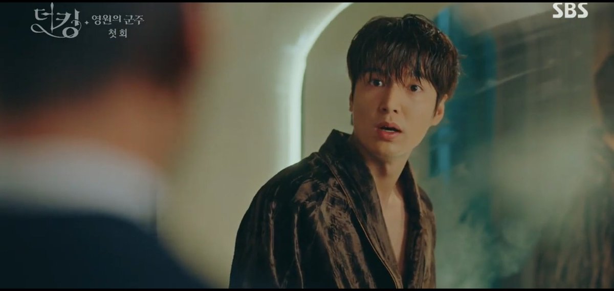 leeminho in a bathrobe god hellpp and his messy wet hair, im weak   #TheKingEternalMonarch