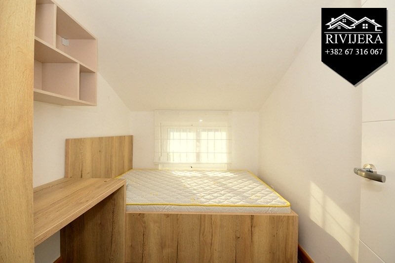 2-bedroom apartment for sale in Topla 2 Herceg Novi, Montenegro. Apartment has total 64 sqm, new building with sea view and furnished. Layout: entrance hall, 2 bedrooms, living room, kitchen and balcony. Price: 86.400€.

ID on website: 1976

#realestate #nekretnine #montenegro