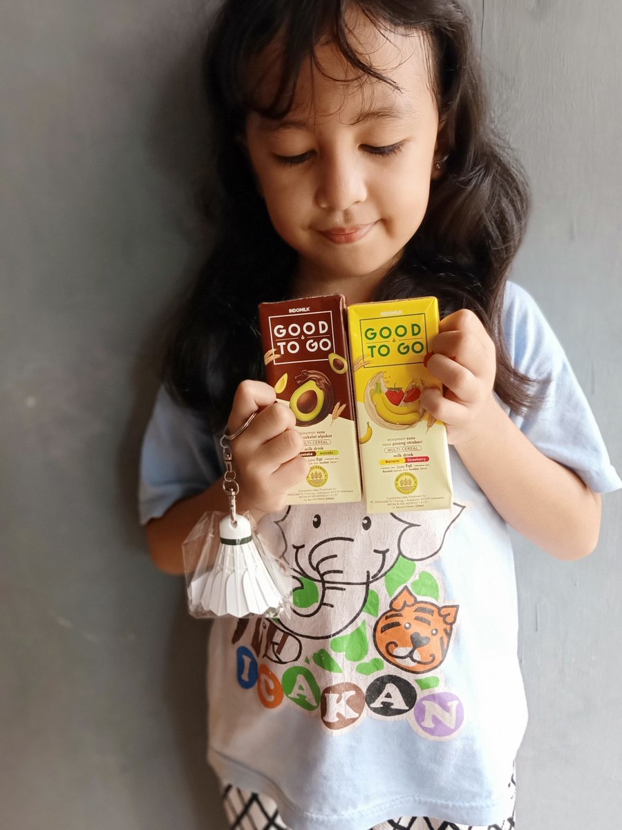 dedeeaay's tweet photo. Thankyou @BadmintonTalk , hadiah nya sudah sampai dengan selamatโค๏ธ Seneng banget ada @goodtogo_id nya juga. Semoga keadaan cepat membaik dan segera ada turnamen lagi biar aku bisa ikut kuis lagi, sapatau menang lagi yekan๐คฃ๐คฃ #PejuangAllEngland2020 #GoTerus https://t.co/6tLqci4Lpy