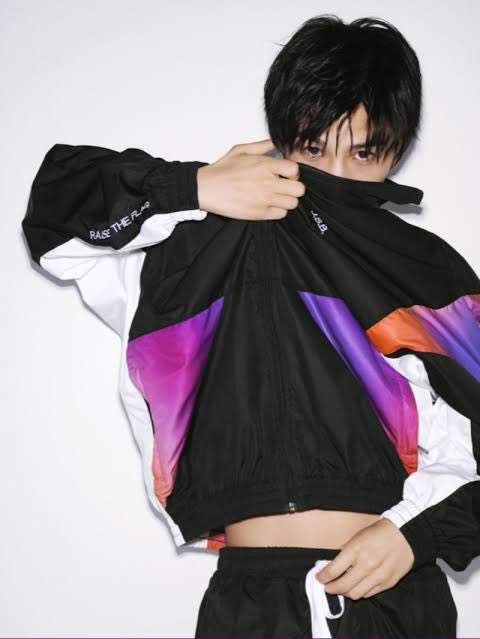 J.S.B 三代目 RAISE THE FLAG ジャージ 上下セット 2019 J.S.B 三代目 RAISE THE FLAG ジャージ 上下セット 2019 - メルカリ