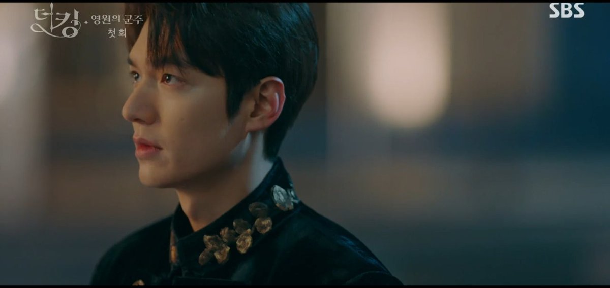 does leeminho even age? look at him... he is gorgeous!  #TheKingEternalMonarch