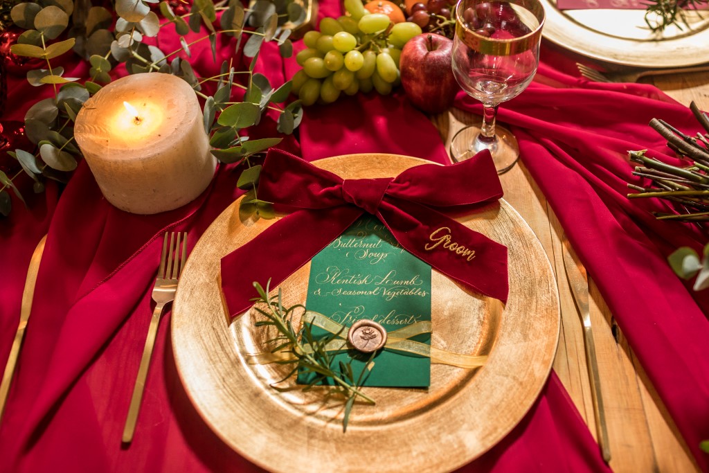 A Stunning Medieval Inspired Wedding shoot at the Lost Village of Dode with beautiful seasonal tones
Images ~ Steve Mulvey Photography &amp; Styling @CaroEventsUK with <a href="/dodevillage/">Lost Village Of Dode</a> 
bit.ly/34vqal4 Ribbon <a href="/estembroidery/">Extra Special Touch</a>