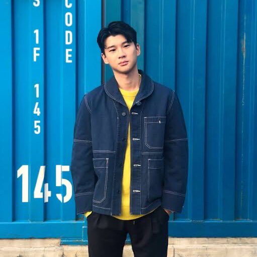 nicolepaderes's tweet photo. Choose wisely 😎💕 #RichardJuan #AlienVsOppas #OppaDinNamanSiChard #Juanderer #since2014 @richardjuan https://t.co/TRvCmKgGCX