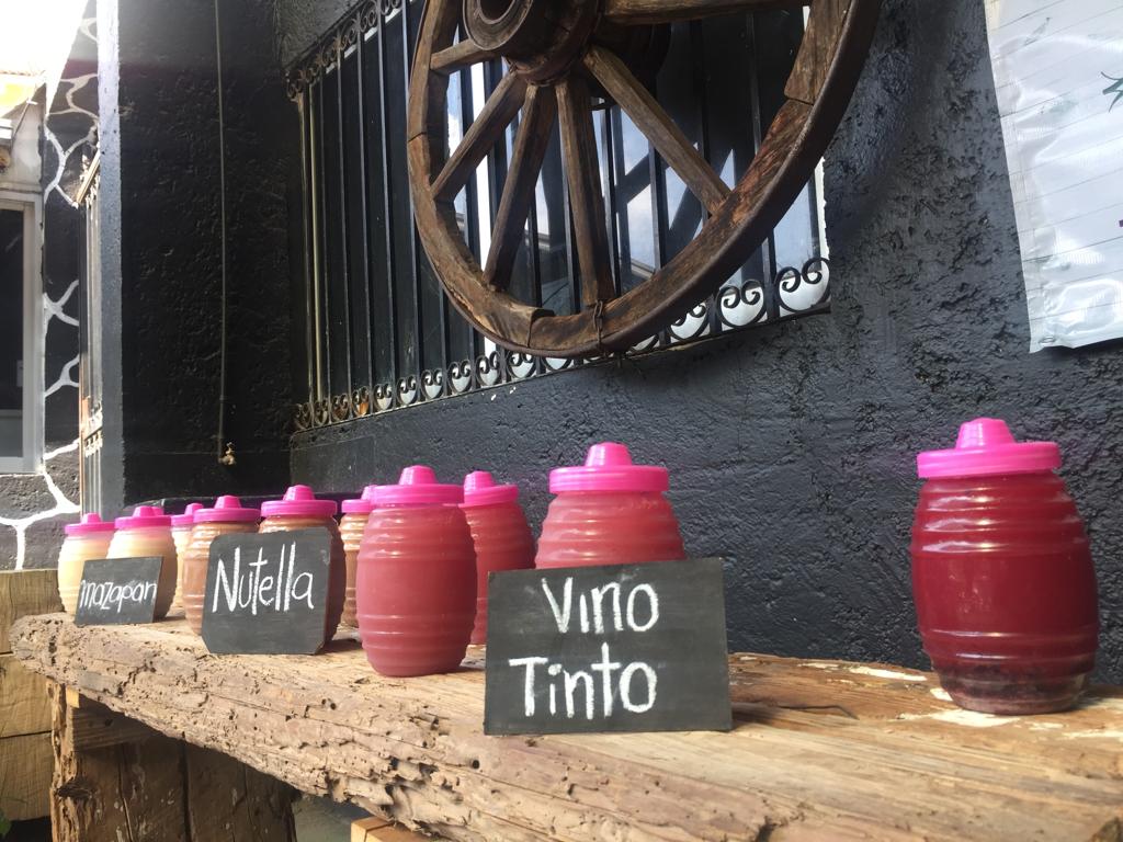 meoctli's tweet photo. Ofrecemos servicio de #Pulque para llevar o a domicilio, por litro o en Pulqueta #PulqueHechoPaleta ¡TU ELIGES LOS SABORES! Estamos en Coacalco, Estado de México 
¡¡Contáctanos!!☎️5513881079 https://t.co/VPAQr4KiFa https://t.co/BA1LrZVRyD