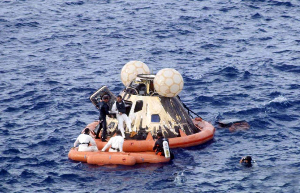 TheRealBuzz's tweet photo. #OTD 50 years ago – @NASA successfully brought the #Apollo13 crew home. Many coined their rescue operation as @NASA's finest hour. Without the hard work and ingenuity of Gene Kranz and the Mission Control team, the "successful failure" would not have been achieved. https://t.co/KH7W94N195