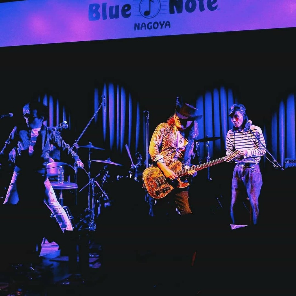 WildGuitarman's tweet image. Stay cool, stay safe...!!
#pitpi #normalparts #bluenote #nagoya #tbs #gigshot #guitarplayer #tsuyoshio #fgcc #guitar #staysafestayhome #beatcovid19 instagr.am/p/B_G_ea-J79J/