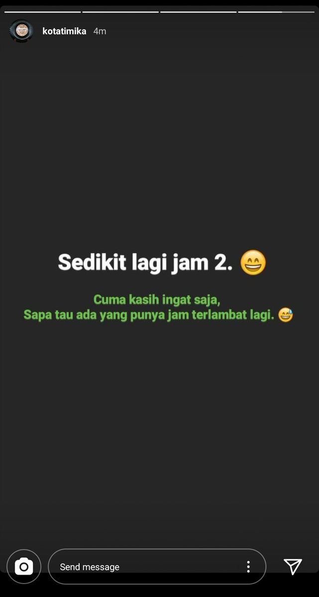 kata kaka admin <a href="/KotaTimika/">KotaTimika</a> sedikit lagi jam 2. Lebe bae tu jam dinding, jam tangan, jam di hp kase cepat 15 menit biar nda bauni lama diluar.
Yang mase diluar, bale jo k ruma, dripada tu panta dapa ciom deng rotan 😅😂