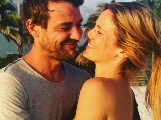 May_Escobar1's tweet photo. Y tu shippeo triunfó? Primero era 2, después 3, luego 4 y en unos poquitos meses SERAN CINCOS... Casi 10 años siguiendo esta HISTORIA DE AMOR 👩‍❤️‍💋‍👨👸🤴👼 #PyP #Oli #Balta #Filipa https://t.co/nNh1BCd1OG
