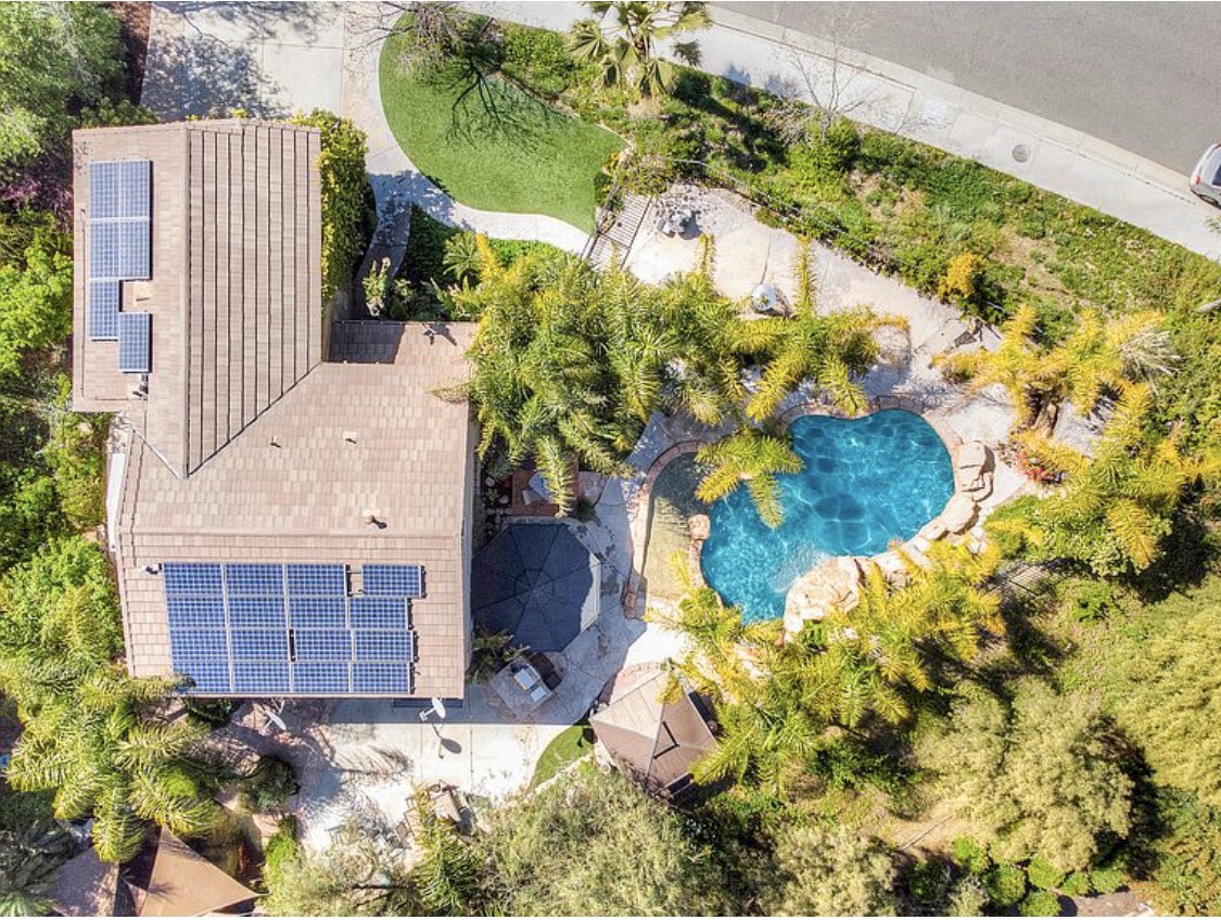 RealtorinSCV's tweet photo. β€οΈ#justlisted $725K
4π + 3π| 2247 sqft
π#oasis #upgraded #poolhome #koipond
#homeforsale #pretty #viewhome #builtinbbq
βοΈ 661-857-0620
π©π»βπ«#lauracoffey
DRE #01410130 https://t.co/67d7c0bmFC