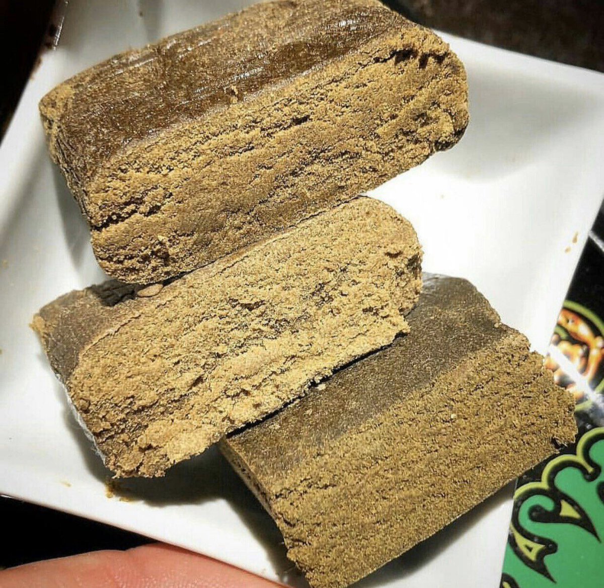 JhonPatto's tweet photo. @zzZdinos Pas de myto pas d'arnaque livraison discrète 🇫🇷🇫🇷🇫🇷 Telegram : @jhon_patto85
#420weed #weed #weedparis #Paris15 #pariscannabis #weedfrance #weedsmocksclub #cannabis #Hash #franceweed #weed https://t.co/bBFne9kLeX
