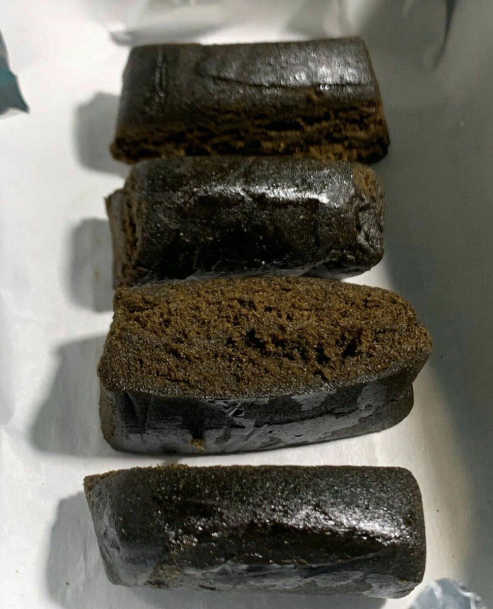 JhonPatto's tweet photo. @albert23783 Pas de myto pas d'arnaque livraison discrète 🇫🇷🇫🇷🇫🇷 Telegram : @jhon_patto85
#420weed #weed #weedparis #Paris15 #pariscannabis #weedfrance #weedsmocksclub #cannabis #Hash #franceweed #weedsmokers https://t.co/KBXF3cNx5t
