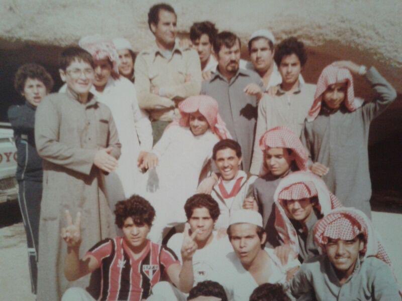 user1389's tweet photo. @alarthi2013 من اليمين 
سعود العويس
غالب اليمني
محمد اليحيى 
زهير الفلسطينيي
صالح القويز
محمد أبو السعود
سلمان الحسيني
صالح الحميضي
فؤاد أحمد يونس
رائد الحاج حسن
محمد الجريس
عبدالله العبدان
سعد السعدان
نسيته
خالد الطخيس
عبدالرحمن الربيعة
إبراهيم المقرئ
غازي سلف https://t.co/8dmGyXMuDR