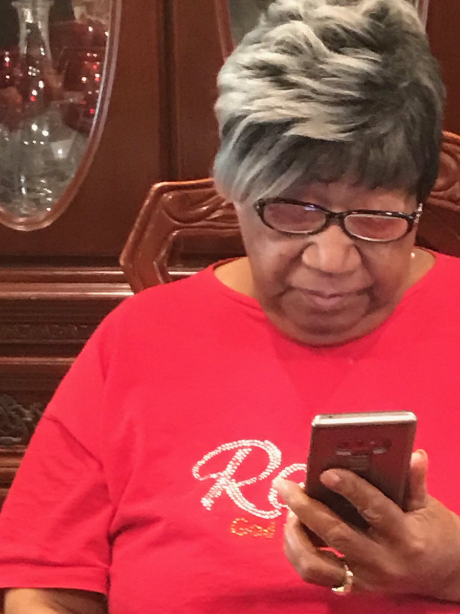Broadcast_Bev's tweet photo. Could you cope w/out your cellphone charger? Next at 11p, hear from a #COVID19 survivor whose pastor hopes to fill a need for hospital patients many didn’t know existed. @NBCLA #coronakindness #StayConnectedLife.com https://t.co/t9UHsnp09i