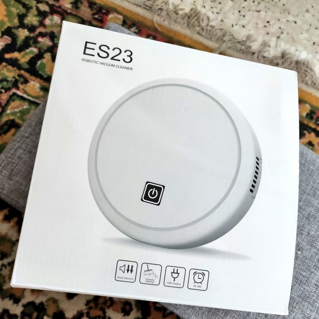 neyrashazeyra's tweet photo. Sekejap eh. Jap lagi Ney list down all barangan Shopee Ney. Memang hantu @ShopeeMY sampai henpon pun beli online je 🤣

Ney susun dalam thread di bawah. https://t.co/8XIQG55b7K