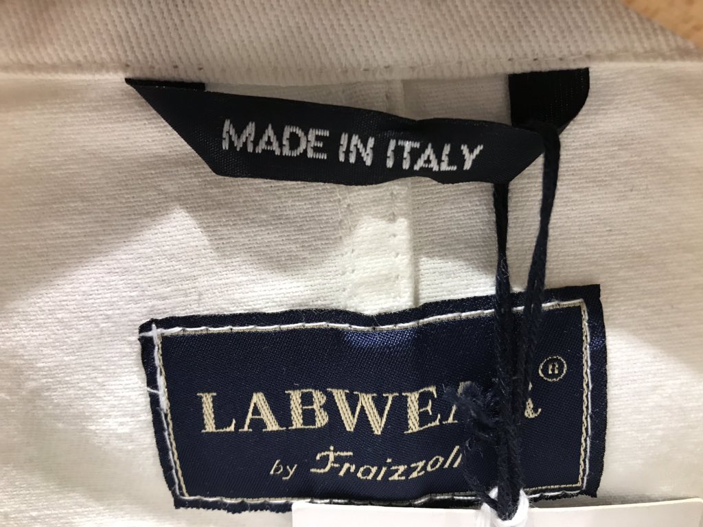 outsidekawasaki's tweet photo. LABWEAR
by Fraizzoli
Coverall
MADE IN ITALY 🇮🇹
Size 46,48
Price ¥18000→¥7800+tax
セール価格

詳細などはメッセージや
電話でご連絡ください。
よろしくお願いします。

#labwear #fraizzoli #italy #outsidekawasaki #フライツォーリ #イタリア製 #カバーオール #ワークジャケット #川崎 https://t.co/tnSTjATfBI