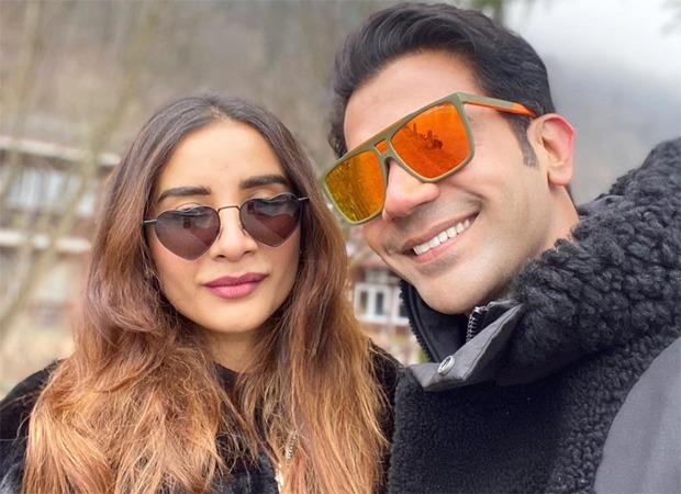 HDpopcorns's tweet photo. Couple Goals: Rajkummar Rao gives ladylove Patralekha a haircut amid the lockdown https://t.co/xp0kJVJpe9 https://t.co/YXnf4dNiBh