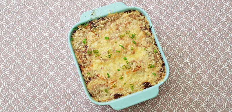 Aardappelschotel met spek en ui lekkerhappen.wordpress.com/2020/04/18/aar…