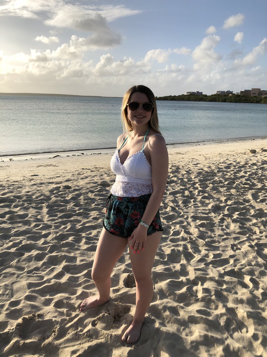 CallMeSquiishy's tweet photo. Cuba 2020 https://t.co/pC1BBnCBcz
