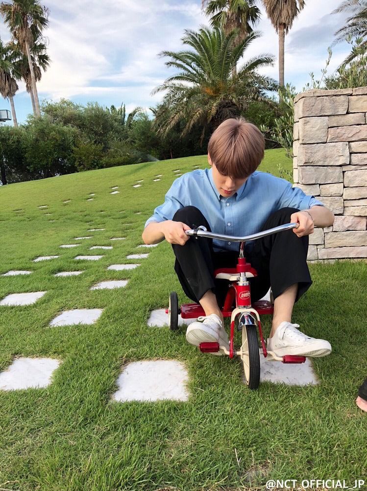 Oh to be a teddy bear in jaehyuns arms
