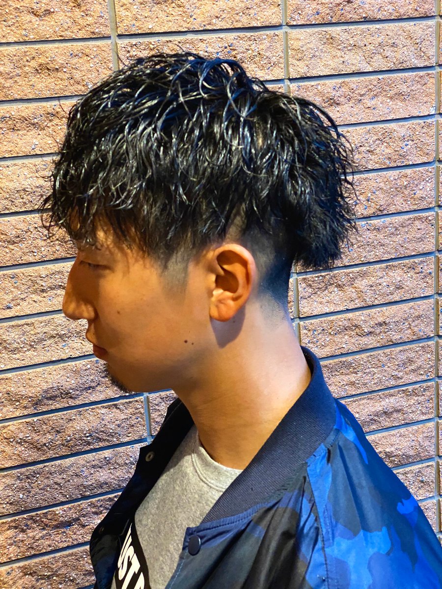 ট ইট র メンズヘアカタ特集 インフィニィト新長田 スタイル名 ツイストスパイラルパーマ オールツーブロックver ぐるりと一周 ツーブロックしてます ツイストと スパイラルをまぜたツイストスパイラルは最近すごくオーダーも多く かっこいいので是非 ট ইট র メンズヘアカタ特集 インフィニィト新長田 スタイル名 ツイストスパイラルパーマ オールツーブロックver ぐるりと一周 ツーブロックしてます ツイストと スパイラルをまぜたツイストスパイラルは最近すごくオーダーも多く かっこいいので是非