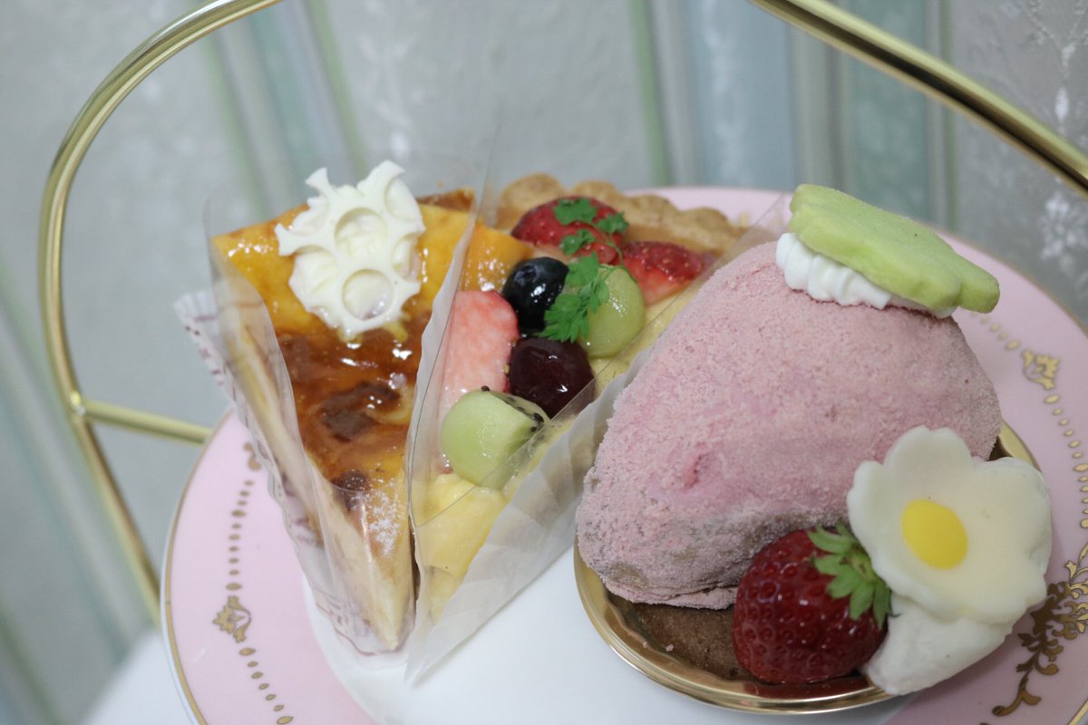 お嬢様方に朗報ですわ ニトリならアフタヌーンティー用の素敵なプレートスタンドが500円で購入できましてよ Togetter お嬢様方に朗報ですわ ニトリならアフタヌーンティー用の素敵なプレートスタンドが500円で購入できましてよ Togetter
