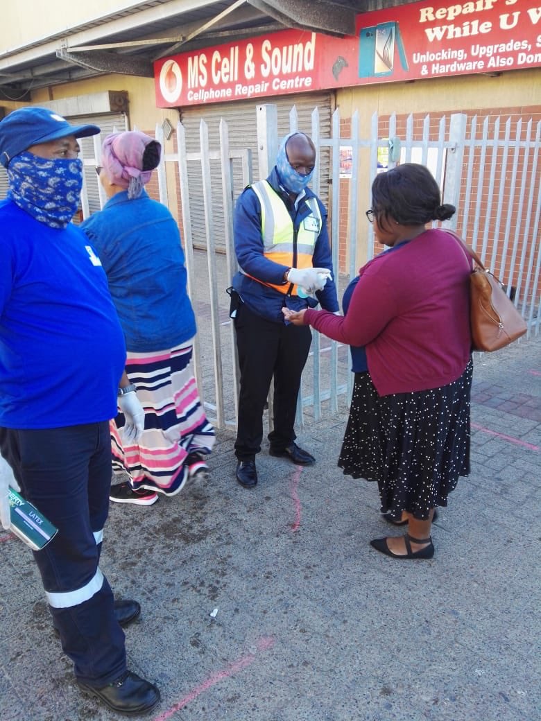 KctTrust's tweet photo. KCT Retail Centre Adheres to COVID -19 shopping laws. #COVID19SouthAfrica https://t.co/V2QBrHP7ed