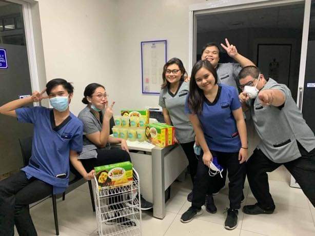 GLjaelynoraspi's tweet photo. Thank you sooo much to all Frontliners! Praying for you all! Keep safe always! God bless. 🙏💖😘

#TouchedByFruitas
#FRUIT
#FruitasHoldings. 

Maghiusa kitang tanan sa pag-atubang kining kalisdanan batok COVID-19. 💪

House of Fruitas Cebu is at Cebu Doctor's Hospital. https://t.co/t1S1VZxlVp