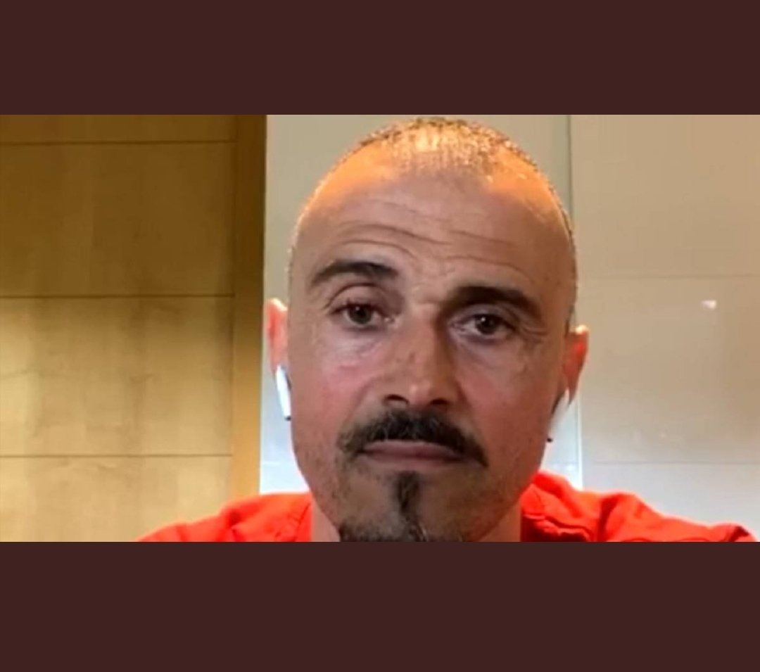 🌒avid Sánchez tweet media