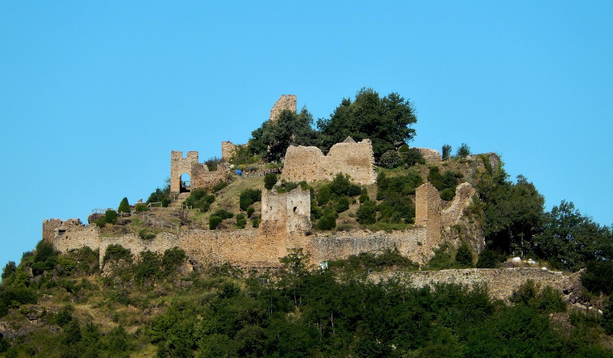 Balade_Sympa's tweet photo. La route des Corniches 👉 la vue, le château de Lordat et 3 églises romanes 🏃‍♂️👍#BaladeSympa #Pyrénées #ariège #Occitanie #MagnifiqueFrance #BeautifulFrance #photographie #patrimoine https://t.co/V0b7wUYN4x