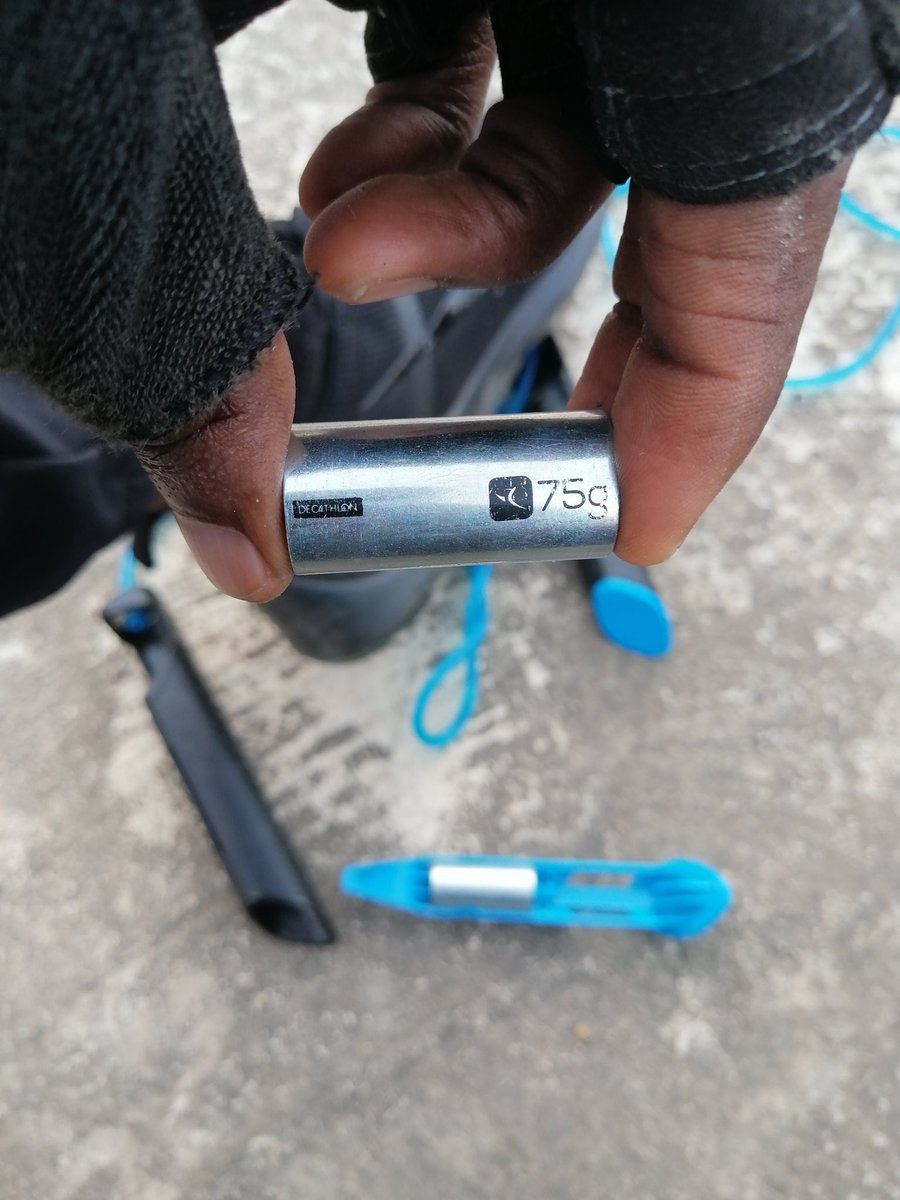 BenjaminAkakpo3's tweet photo. Does your skipping rope take weights? Yeah, I know. I'm being dramatic!๐๐๐
#FitnessLoading
#LockdownDiaries
#DecathlonGymEquipment https://t.co/nok1oseRxj