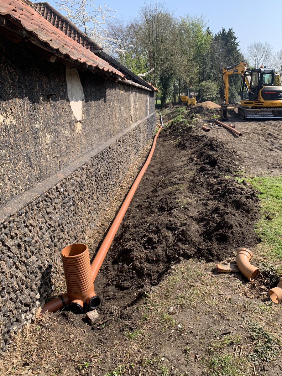 jackwat117's tweet photo. Small 1200 sqm garden piped and tidied this week https://t.co/c66Ggm6XI8