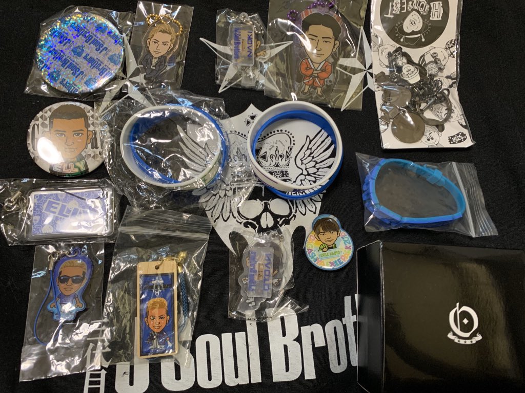 k___k0524's tweet photo. お譲りします
#三代目JSOULBROTHERS #NAOTO #小林直己
#ELLY #登坂広臣 #BLUEPLANET #居酒屋えぐざいる
#譲ります https://t.co/OBy9d92hyk