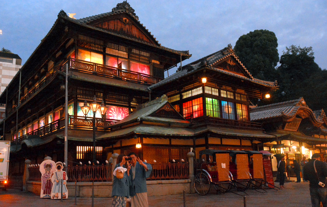 vkteer's tweet photo. #japan #ehime #dougo #DougoOnsen #hotspring #spa #travel #sightseeing #follow #followforfollow #follow4follow #f4f #followback https://t.co/4APHWx9LWA