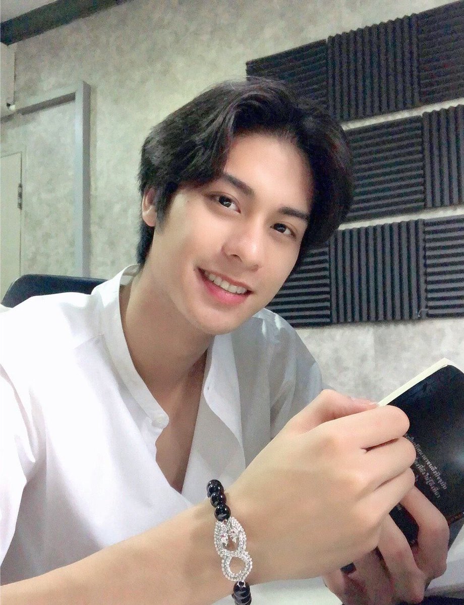AugustZu's tweet photo. #ถ้าเรื่องความเชื่อผมยกให้เพจนี้ @w_wathanya ขอบคุณคุณเบลมากครับ กำไลพญานาค ของดีที่ทำให้ผมได้สวมใส่ #แฟชั่นที่มาพร้อมกับความมู #ใครไม่มูพลาดดดด.... 🙏🏻

IG : W_WATHANYA
LINE : @WATHANYA888 (มี@)
FB : WATHANYA NAKAREE https://t.co/8Mz9DwT7au