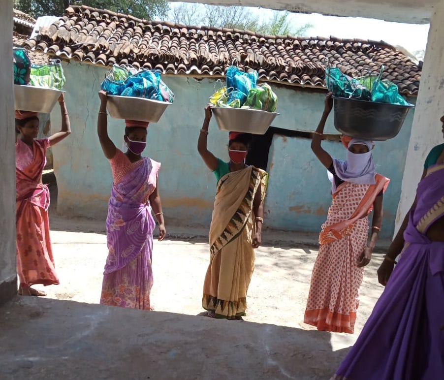 MoRD_GoI's tweet photo. It is #womenpower at work during #COVID19 in #Jharkhand as #SHGDidis from 4,600 Village Organisations are providing Take-Home-Rations to 38,432 Anganwadi Centres
#SHGDidisFightCovid19 @DAY_NRLM https://t.co/iZMEofQLRO