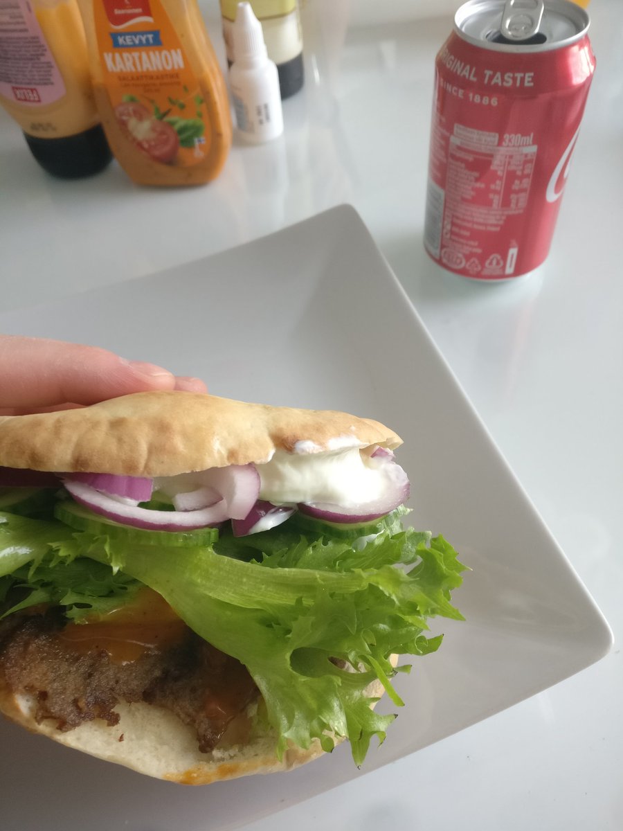 ninotuhin's tweet photo. #mylifeinpictures 2/7
Ei sanoja, ei ihmisiä.
Joka päivä uusi haaste uudelle ihmiselle.
Minut haastoi @KimmoMake ja @jvd88 minä haastan @ActiveMop https://t.co/OY27awUFxM