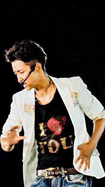 優智 大野智ソロ曲 Rain 07年 aツアーの時と 12年 嵐フェスの時 衣装も同じ でも嵐フェスの時 何故か靴だけ見つからなくて 違う靴だったんだよね そして最新の智くん 永遠に若い 変わってないです どころかどんどん 優智 大野智ソロ曲 Rain 07年 aツアーの時と 12年 嵐フェスの時 衣装も同じ でも嵐フェスの時 何故か靴だけ見つからなくて 違う靴だったんだよね そして最新の智くん 永遠に若い 変わってないです どころかどんどん